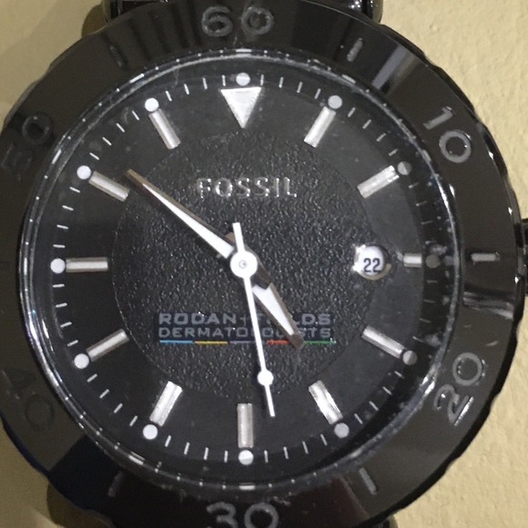 Rodan + Fields vintage Fossil watch - Picture 2 of 5